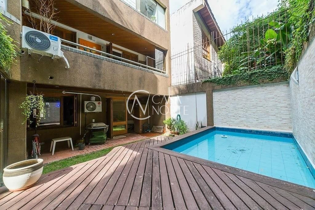 Apartamento Garden à venda com 3 quartos, 166m², 1 suíte, 1 vaga, Rua Sinimbú no bairro Petrópolis em Porto Alegre