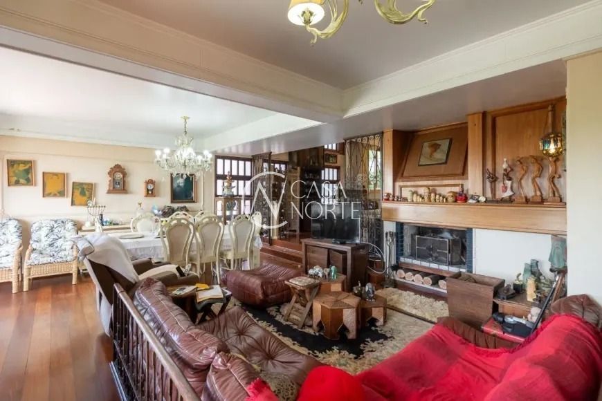 Casa à venda com 4 quartos, 720m², 1 suíte, 4 vagas, Rua Coronel Gomes de Carvalho no bairro Sétimo Céu em Porto Alegre