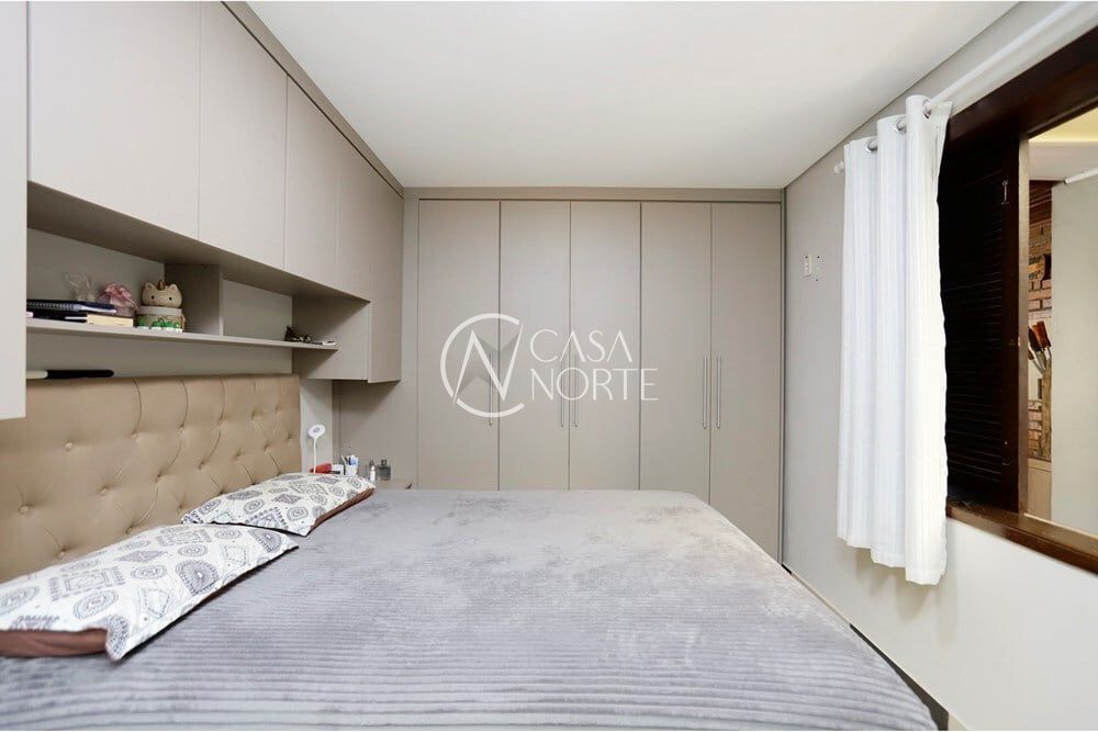 Casa à venda com 3 quartos, 54m², Rua Caetano La Porta no bairro Rubem Berta em Porto Alegre