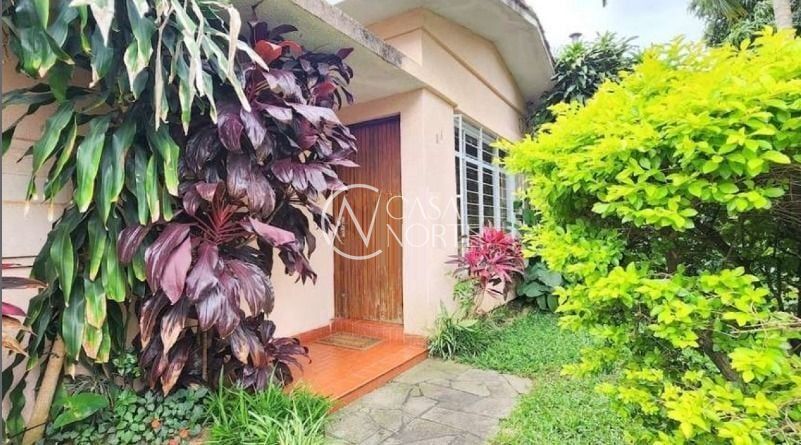 Casa à venda com 3 quartos, 155m², 1 suíte, 5 vagas, José Rodrigues da Fonseca no bairro Vila Ipiranga em Porto Alegre