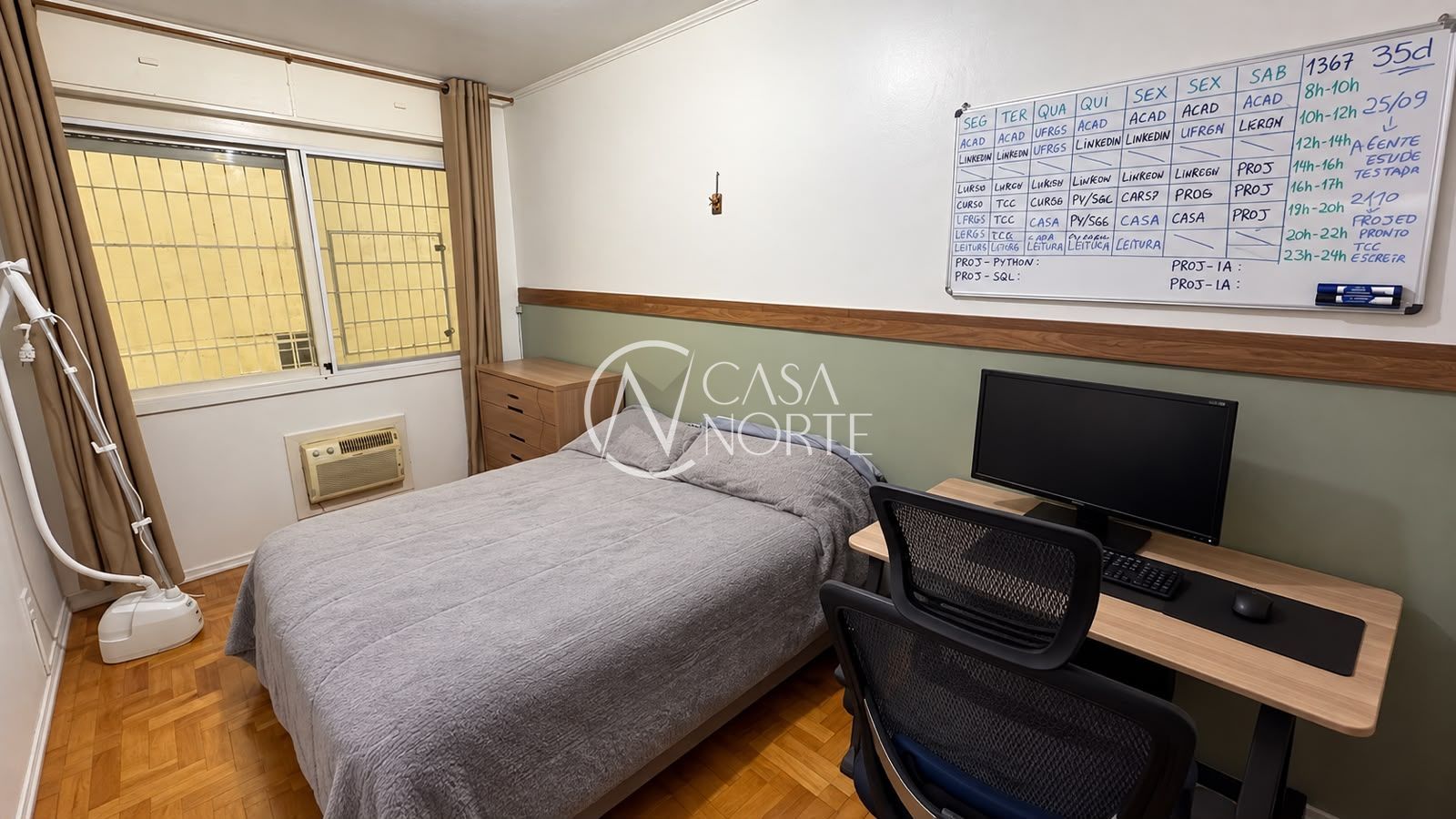 Apartamento à venda com 2 quartos, 70m², 1 vaga, Rua Comendador Rheingantz no bairro Auxiliadora em Porto Alegre