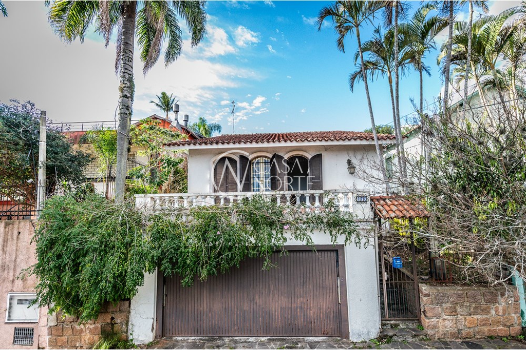 Casa à venda com 3 quartos, 240m², 2 vagas, Oscar Tollens no bairro Santa Tereza em Porto Alegre