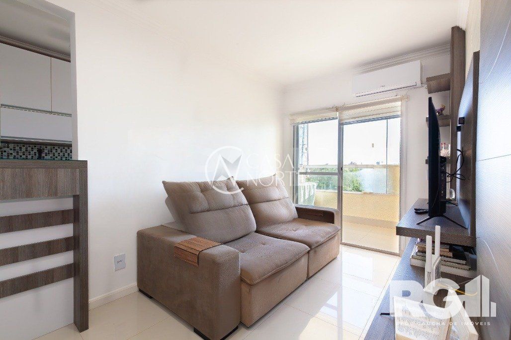 Apartamento à venda com 3 quartos, 71m², 1 suíte, 1 vaga, Rua Tenente Ary Tarrago no bairro Jardim Itu em Porto Alegre