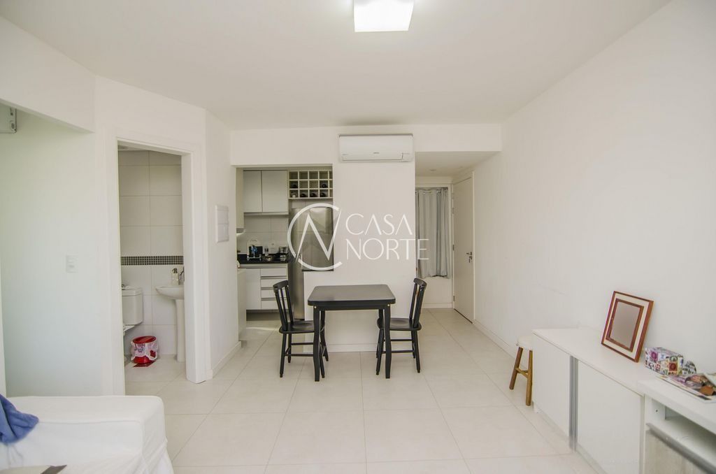 Apartamento à venda com 1 quarto, 48m², 1 suíte, 1 vaga, Avenida Coronel Lucas de Oliveira no bairro Mont Serrat em Porto Alegre