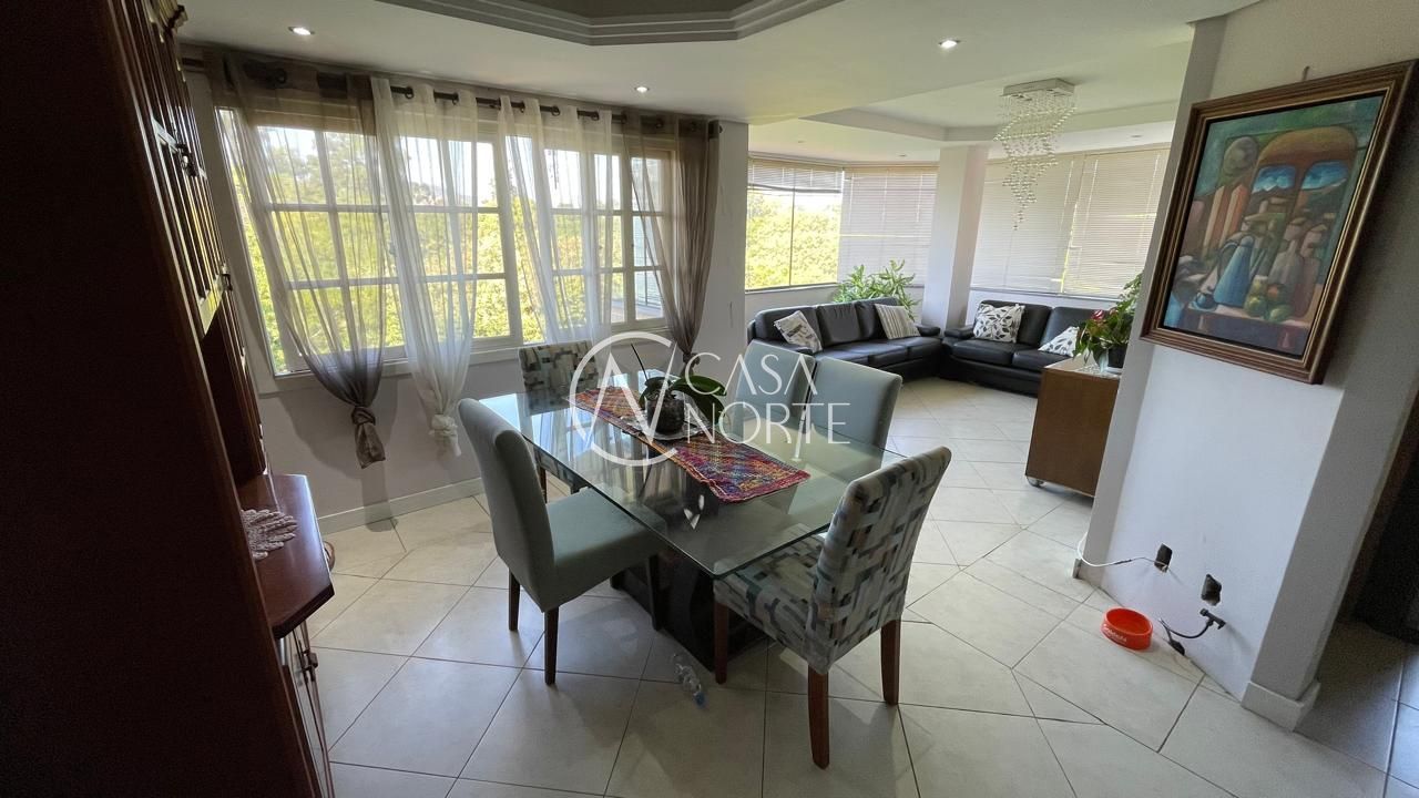 Apartamento à venda com 3 quartos, 105m², 1 suíte, 2 vagas, Rua Professor Bertrand Russel no bairro Vila Ipiranga em Porto Alegre