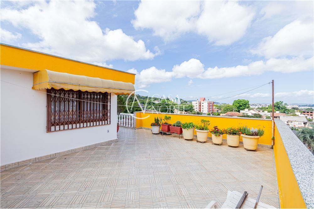Cobertura à venda com 2 quartos, 203m², 1 vaga, Erechim no bairro Nonoai em Porto Alegre