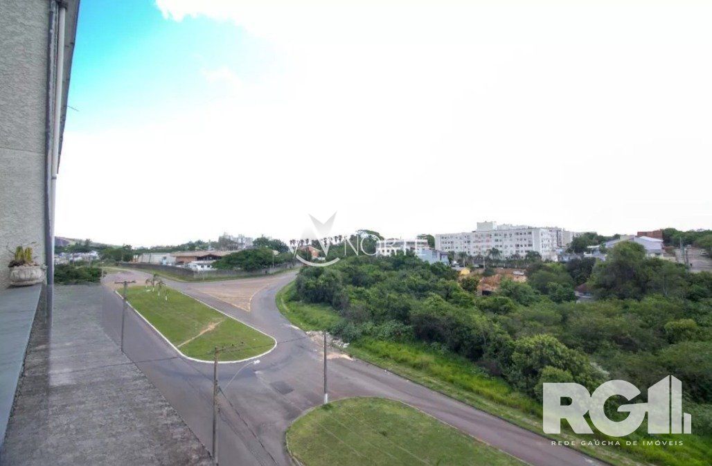 Apartamento à venda com 2 quartos, 90m², 1 suíte, 1 vaga, Rua Deputado Hugo Mardini no bairro Passo das Pedras em Porto Alegre
