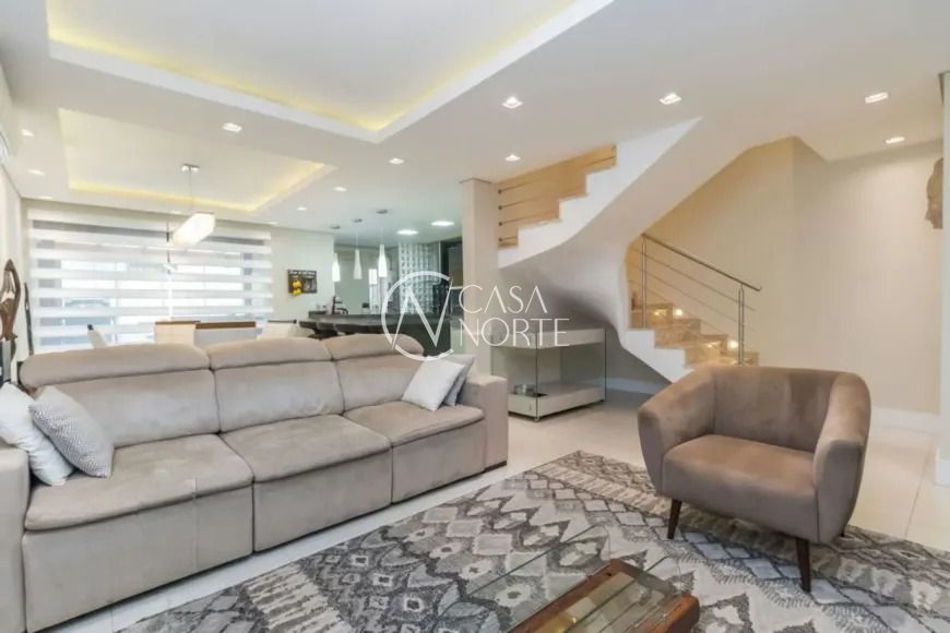 Casa à venda com 3 quartos, 198m², 1 suíte, 2 vagas, Avenida Alberto Pasqualini no bairro Jardim Planalto em Porto Alegre