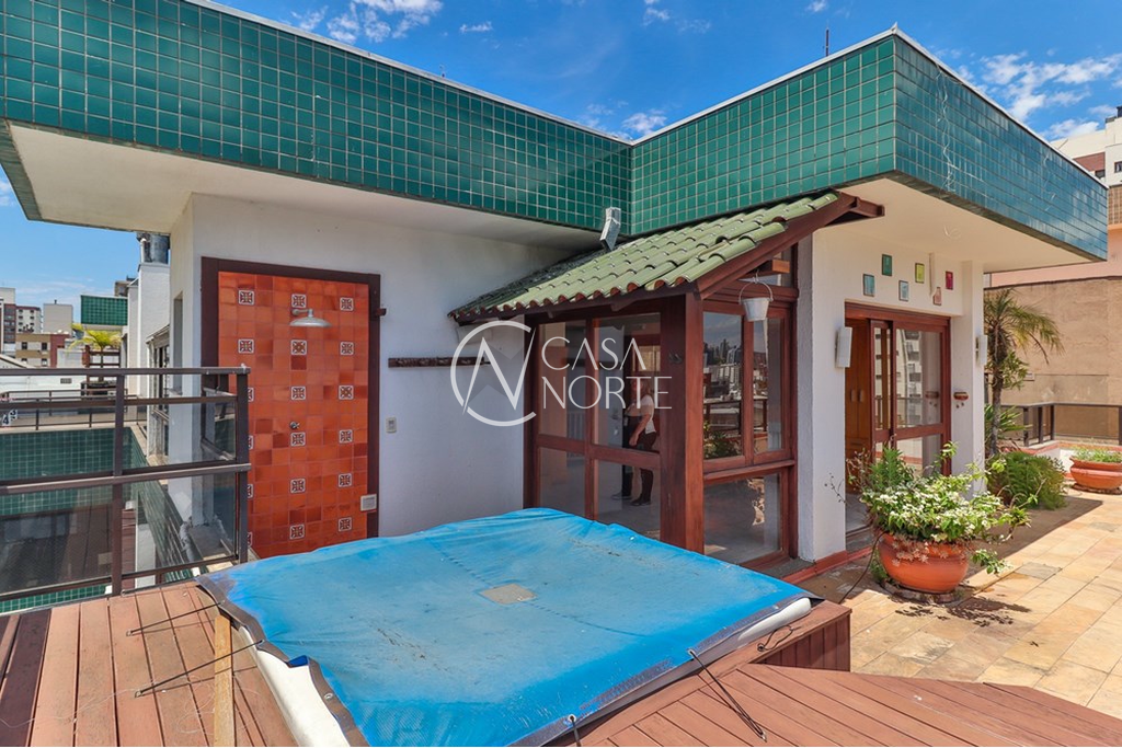 Cobertura à venda com 3 quartos, 217m², 1 suíte, 2 vagas, Avenida Lageado no bairro Petrópolis em Porto Alegre