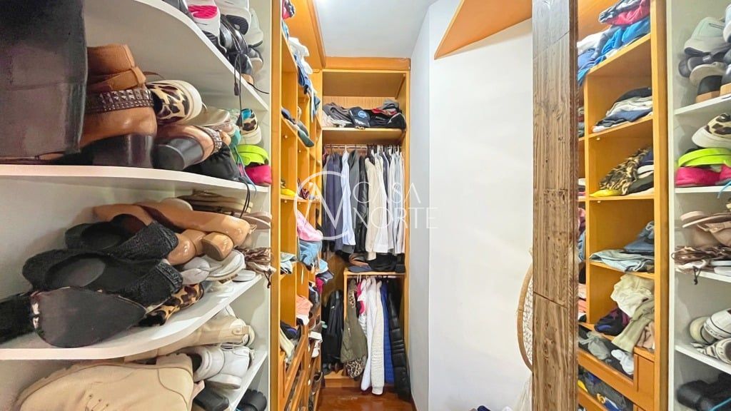 Casa à venda com 3 quartos, 172m², 1 suíte, 2 vagas, São Caetano no bairro Teresópolis em Porto Alegre