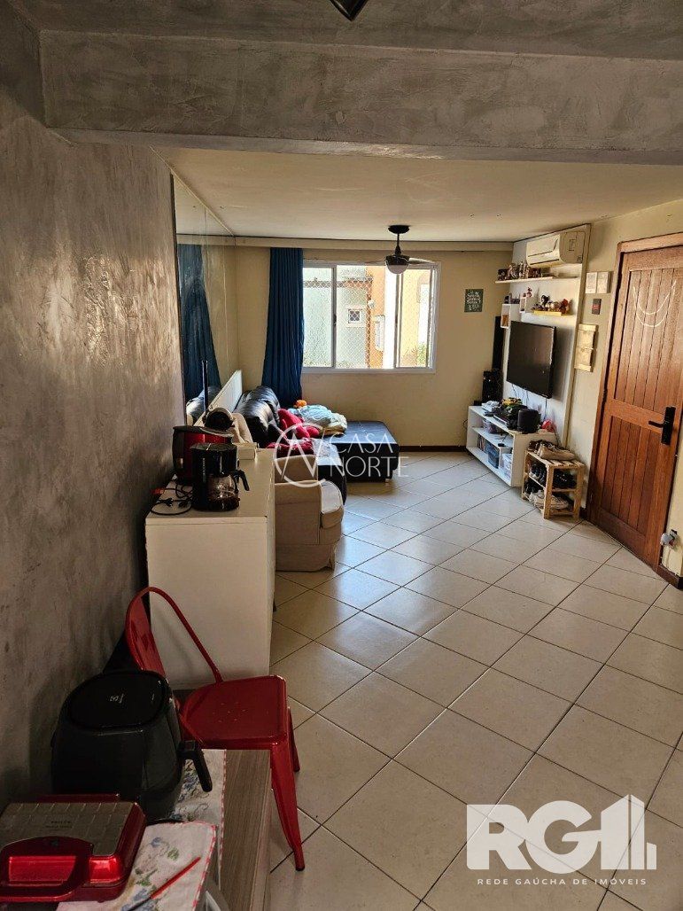 Casa de Condomínio à venda com 3 quartos, 84m², 1 suíte, 1 vaga, Rua Tenente Ary Tarrago no bairro Jardim Itu em Porto Alegre