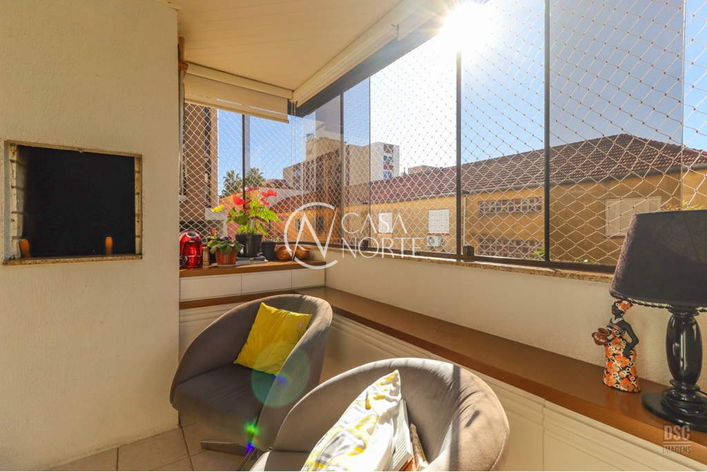 Apartamento à venda com 3 quartos, 73m², 1 suíte, 1 vaga, Gonçalves Dias no bairro Menino Deus em Porto Alegre