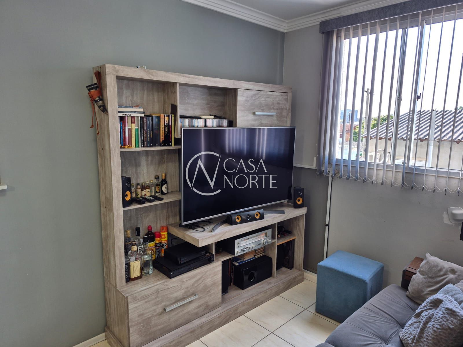 Apartamento à venda com 2 quartos, 45m², 1 vaga, Rua Deputado Hugo Mardini no bairro Passo das Pedras em Porto Alegre