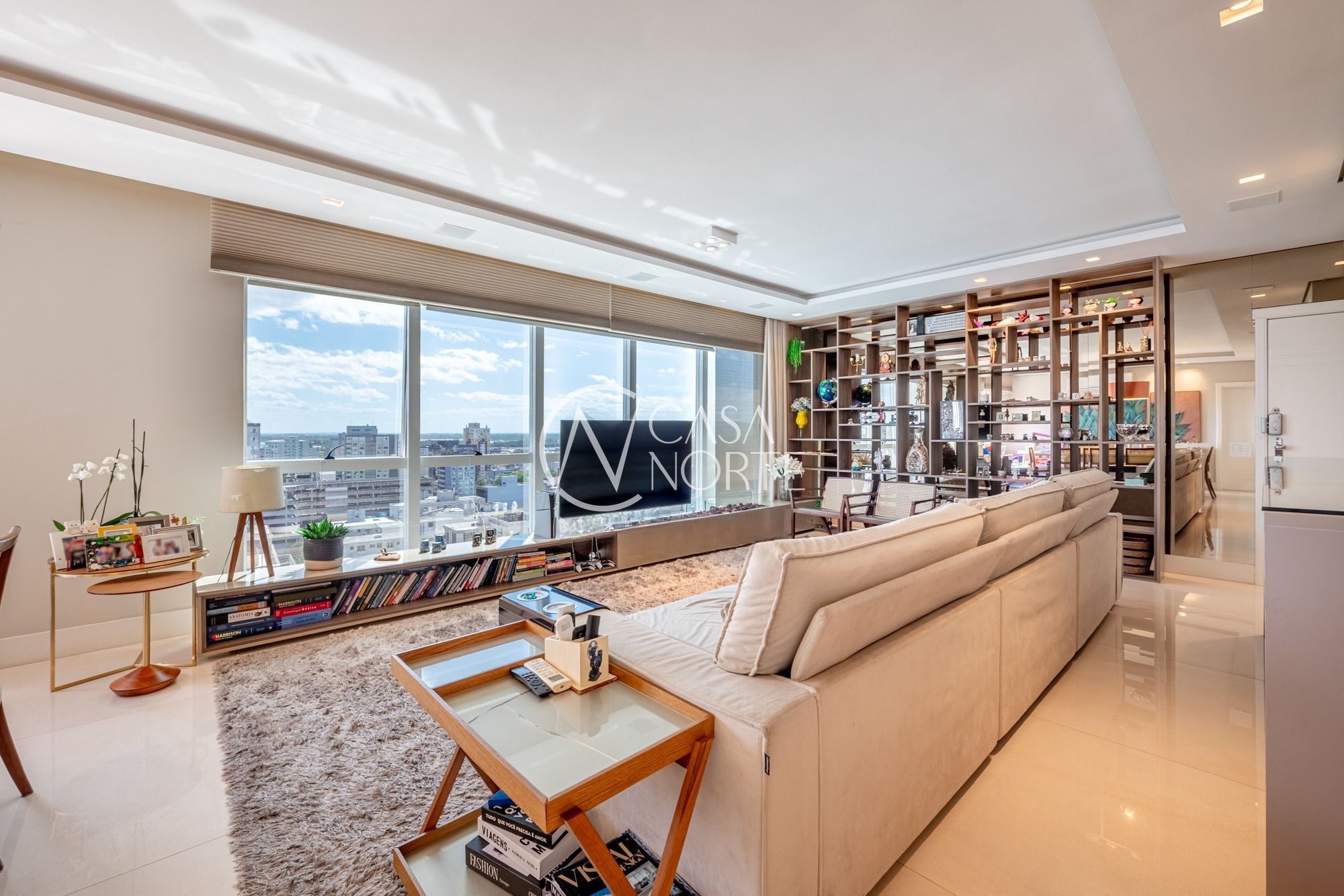 Apartamento à venda com 3 quartos, 146m², 3 suítes, 3 vagas, Rua Quintino Bocaiúva no bairro Moinhos de Vento em Porto Alegre