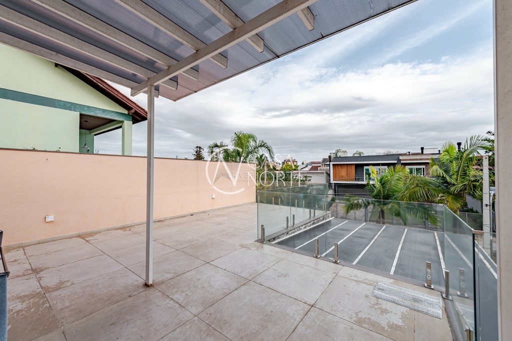Casa à venda com 2 quartos, 224m², 2 suítes, 1 vaga, Guaraum no bairro Vila Assunção em Porto Alegre