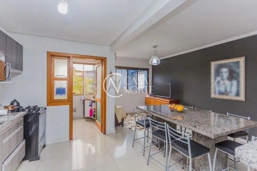 Cobertura à venda com 4 quartos, 190m², 1 suíte, 1 vaga, Rua João Zanenga no bairro Cristo Redentor em Porto Alegre