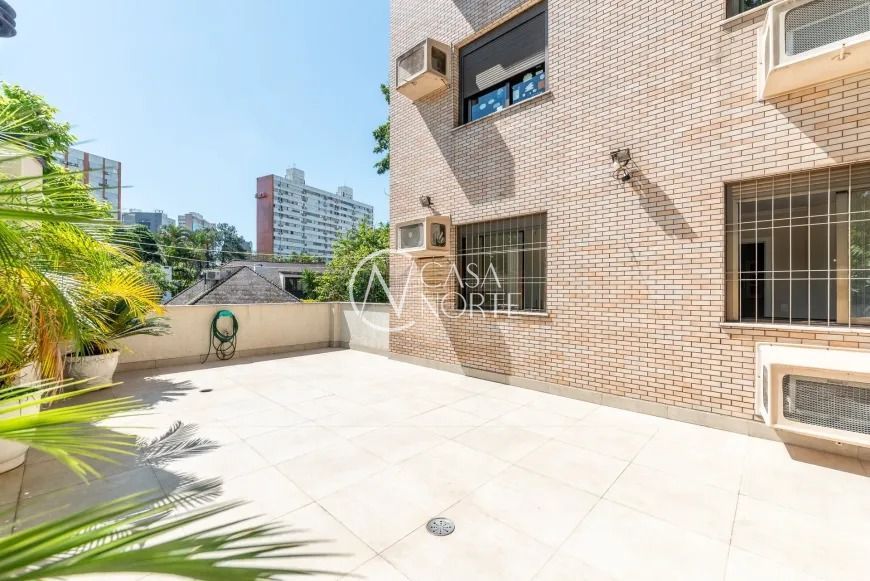 Apartamento Garden à venda com 3 quartos, 150m², 1 suíte, 2 vagas, Rua Desembargador Alves Nogueira no bairro Petrópolis em Porto Alegre