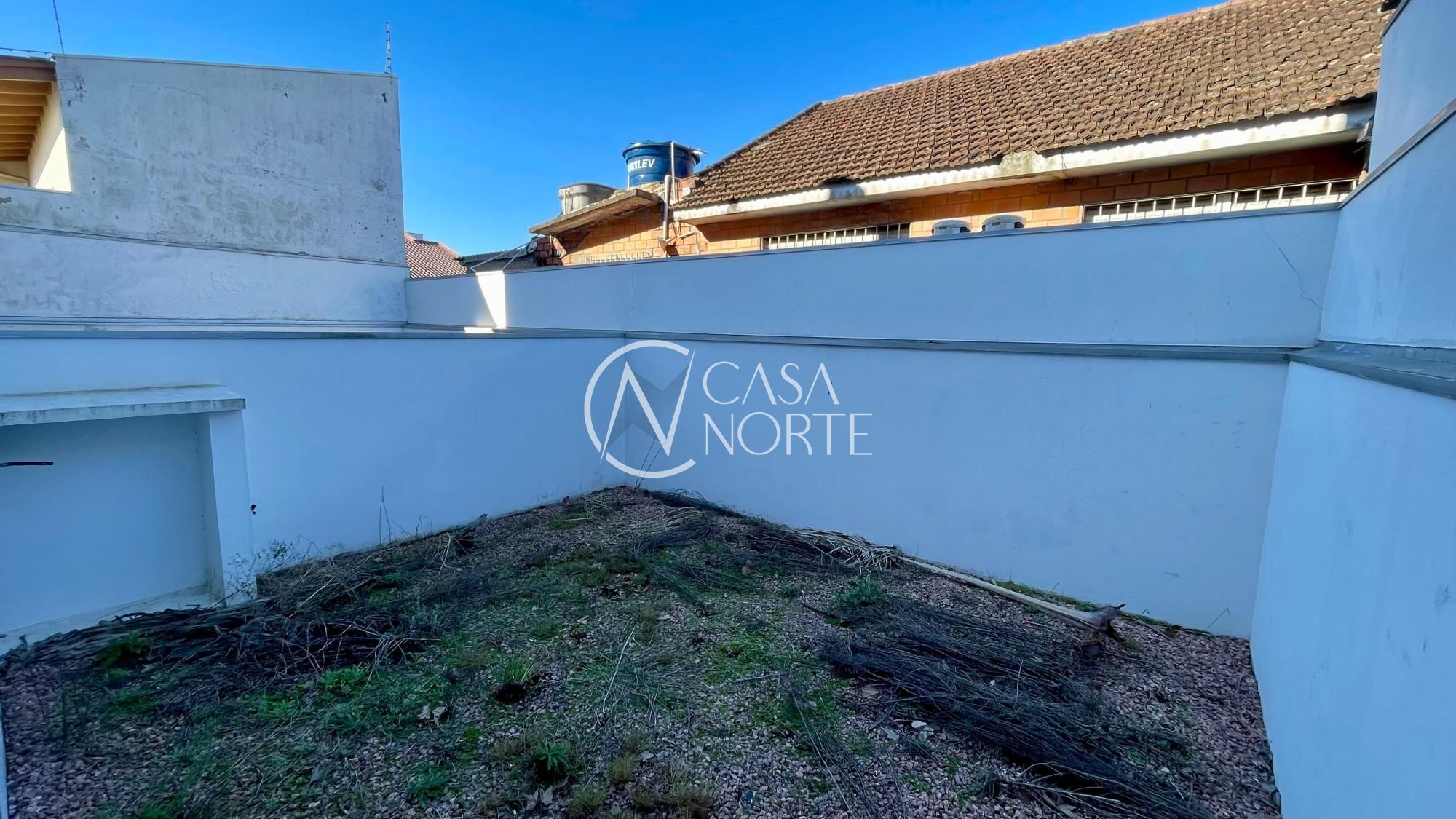 Casa à venda com 3 quartos, 160m², 1 suíte, 3 vagas, Rua Franciscalo no bairro Jardim Planalto em Porto Alegre