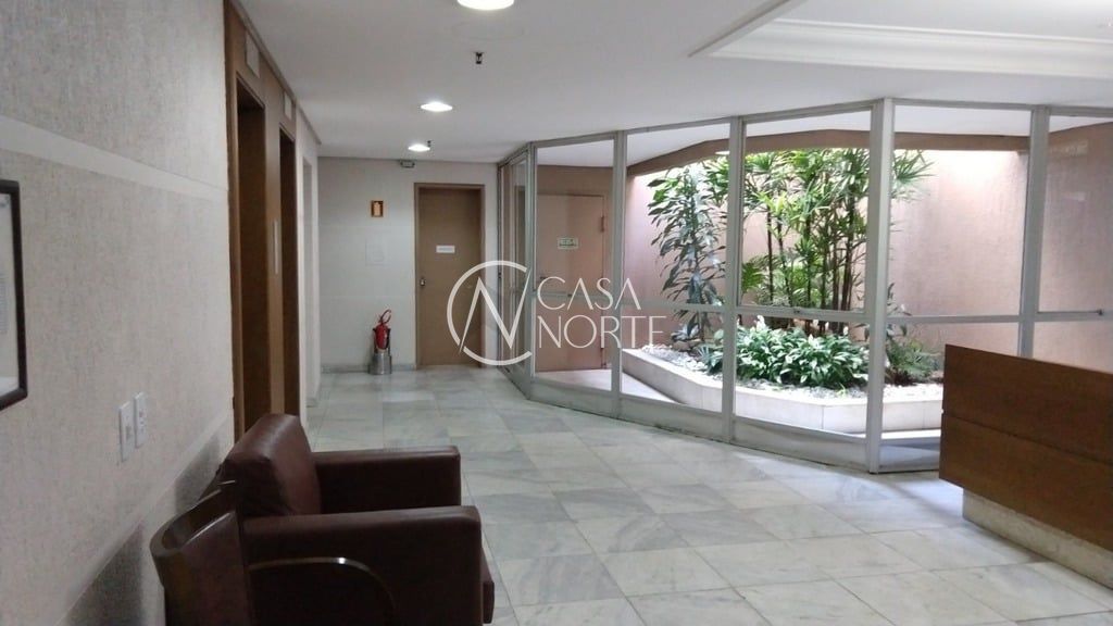 Sala Comercial à venda , 36m², 1 vaga, 24 de Outubro no bairro Moinhos de Vento em Porto Alegre