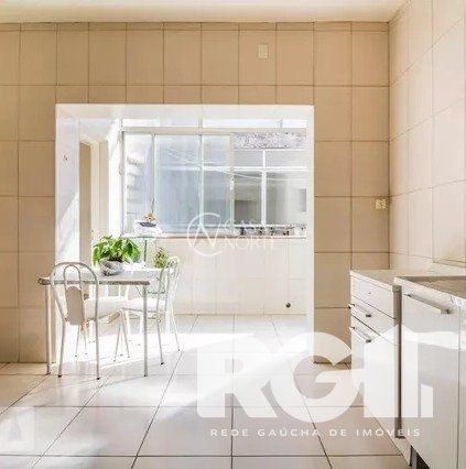 Apartamento à venda com 4 quartos, 90m², Avenida Bento Gonçalves no bairro Partenon em Porto Alegre