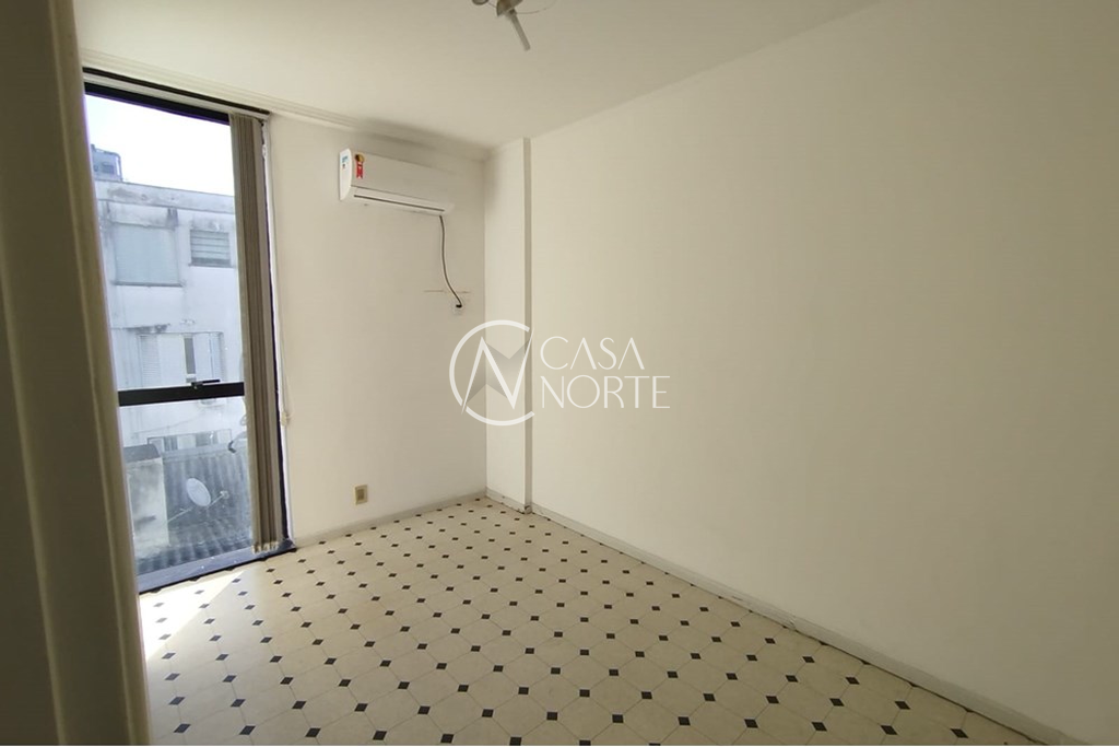 Sala Comercial à venda , 26m², Dr. Timóteo no bairro Moinhos de Vento em Porto Alegre
