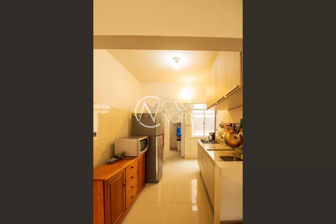 Apartamento à venda com 2 quartos, 74m², Rua Doutor Oscar Bittencourt no bairro Menino Deus em Porto Alegre