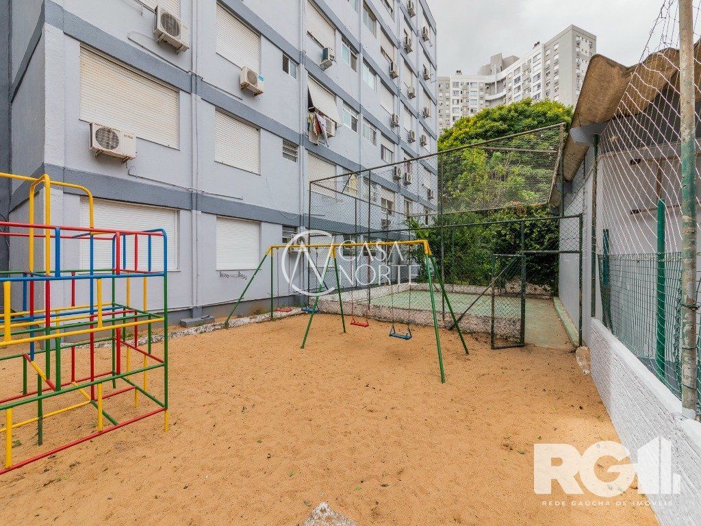 Apartamento à venda com 2 quartos, 55m², Rua Albion no bairro Partenon em Porto Alegre