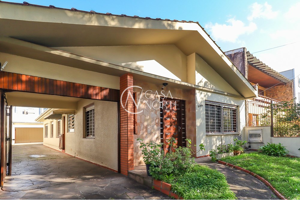 Casa à venda com 3 quartos, 200m², 5 vagas, Sapé no bairro Vila Ipiranga em Porto Alegre