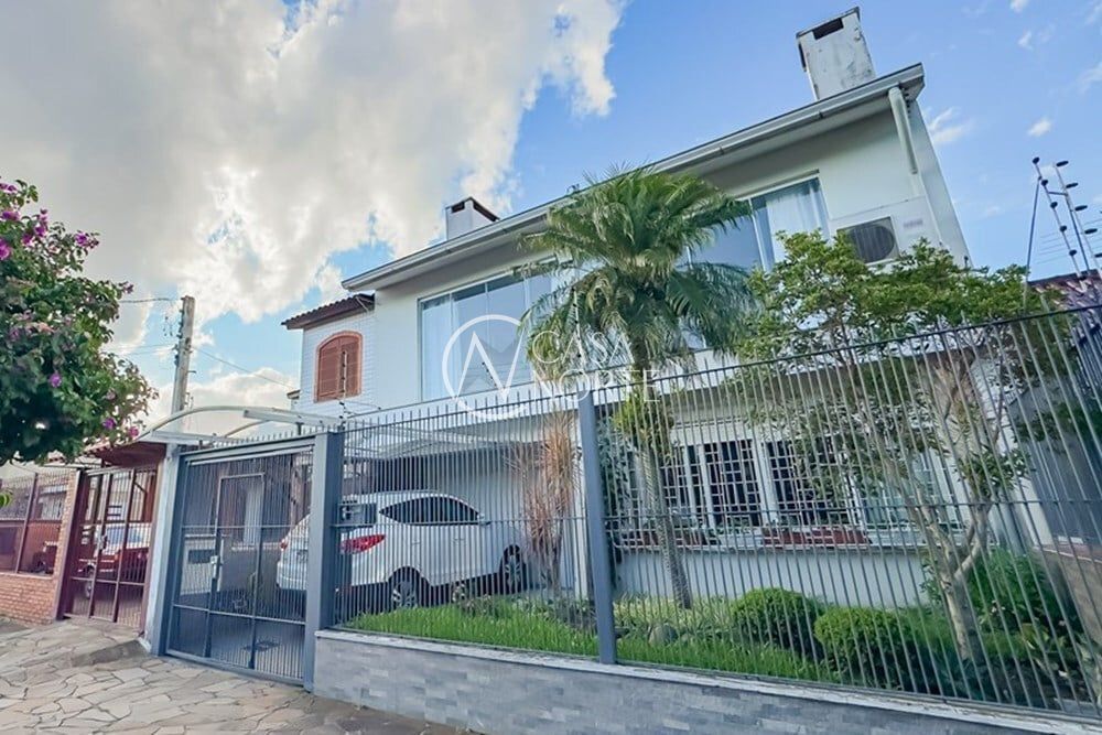 Casa à venda com 4 quartos, 233m², 2 vagas, Pedro Waine no bairro Santa Maria Goretti em Porto Alegre