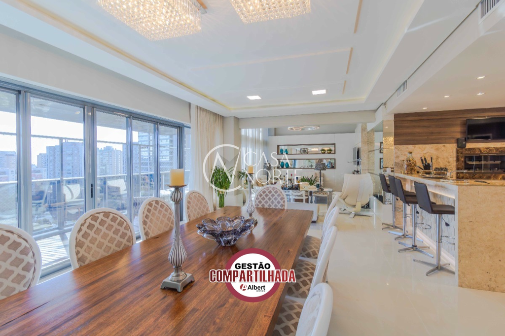 Apartamento à venda com 4 quartos, 237m², 4 suítes, 4 vagas, Avenida Ferdinand Kisslinger no bairro Jardim Europa em Porto Alegre