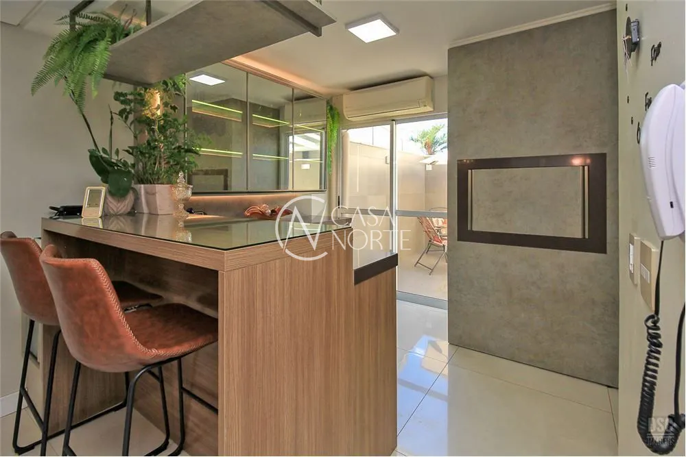 Casa de Condomínio à venda com 3 quartos, 146m², 1 suíte, 2 vagas, Rua Augusto Attílio Giordani no bairro Jardim Lindóia em Porto Alegre