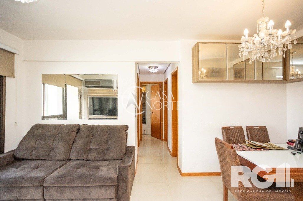 Apartamento à venda com 3 quartos, 72m², 1 suíte, 2 vagas, Avenida Assis Brasil no bairro Santa Maria Goretti em Porto Alegre