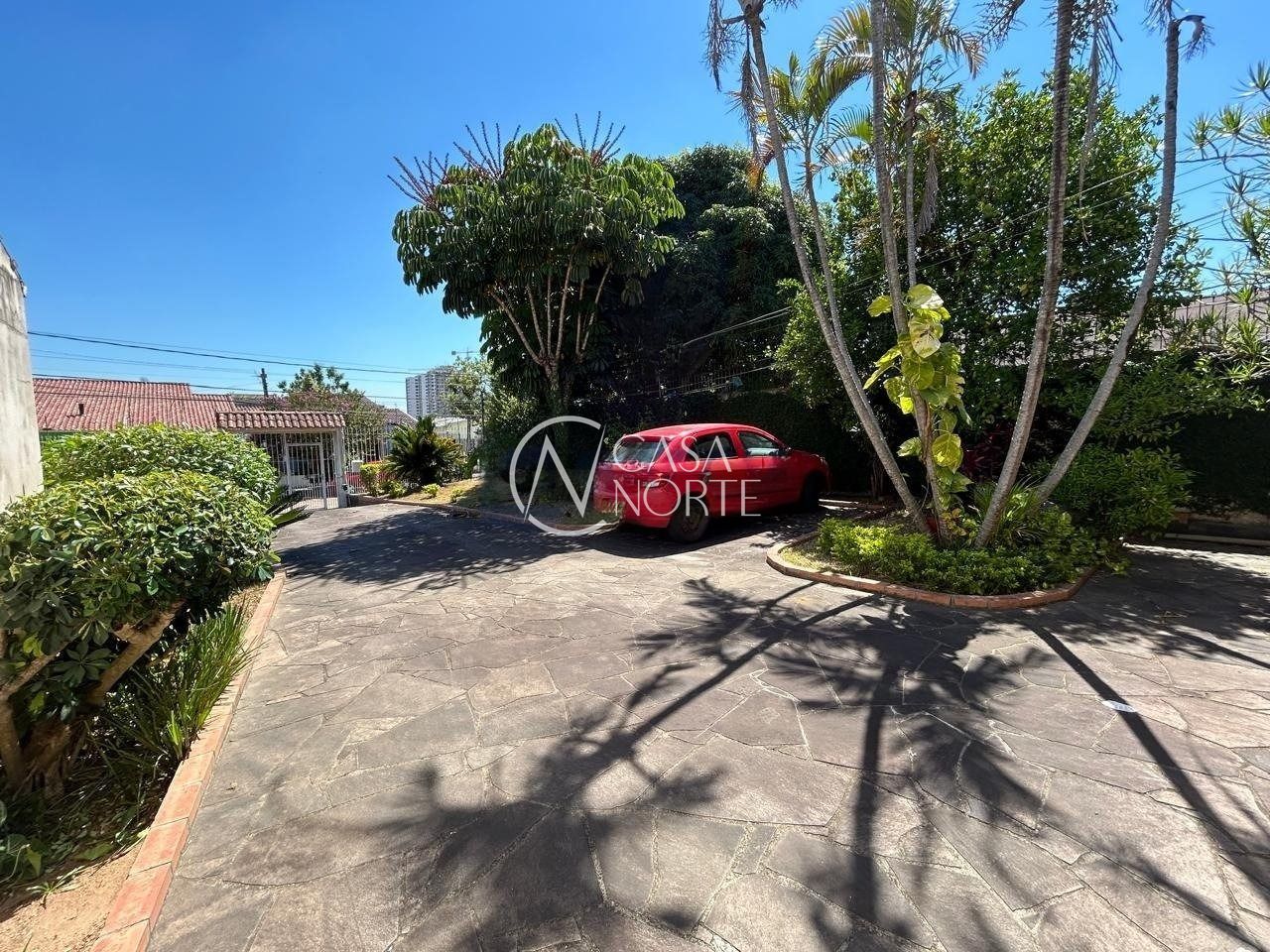 Casa à venda com 3 quartos, 92m², 1 suíte, 3 vagas, Travessa Pedro Raupp no bairro Jardim Itu em Porto Alegre