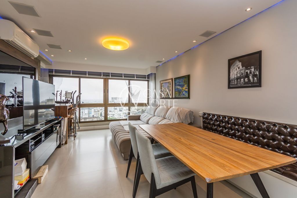 Apartamento à venda com 3 quartos, 105m², 1 suíte, 2 vagas, Rua Quintino Bocaiúva no bairro Moinhos de Vento em Porto Alegre