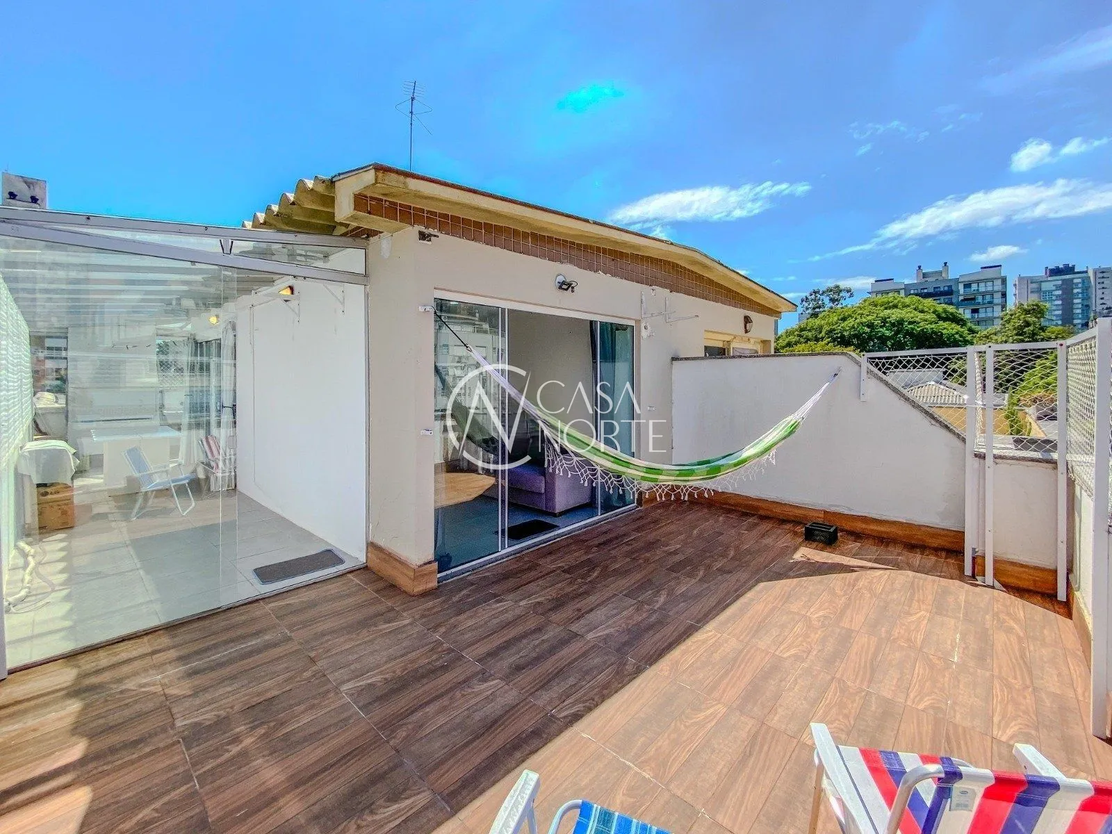 Cobertura à venda com 2 quartos, 157m², 1 vaga, Rua Tenente-Coronel Fabrício Pilar no bairro Mont Serrat em Porto Alegre