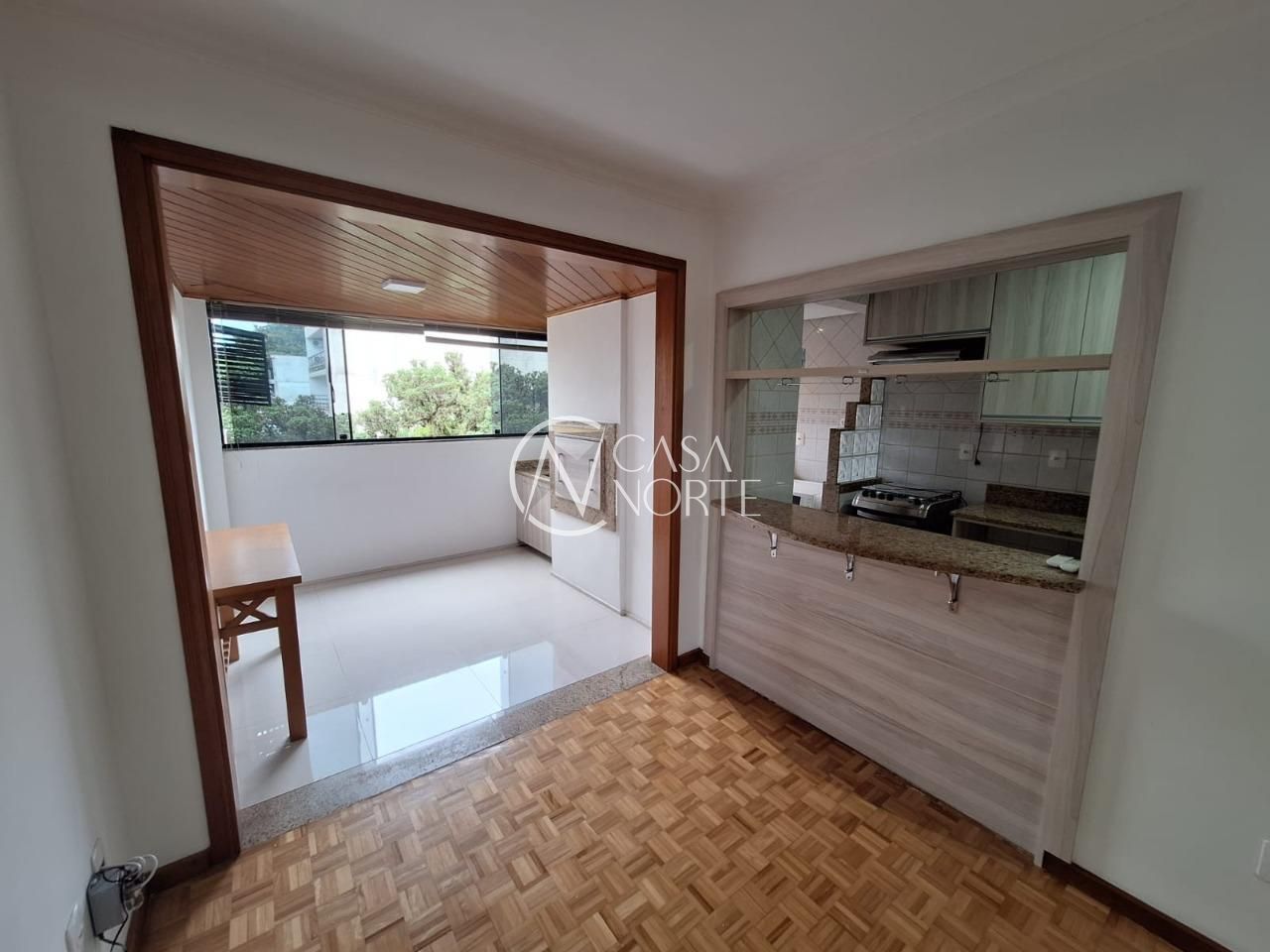 Apartamento à venda com 2 quartos, 100m², 1 suíte, 2 vagas, Rua Comendador Albino Cunha no bairro Cristo Redentor em Porto Alegre