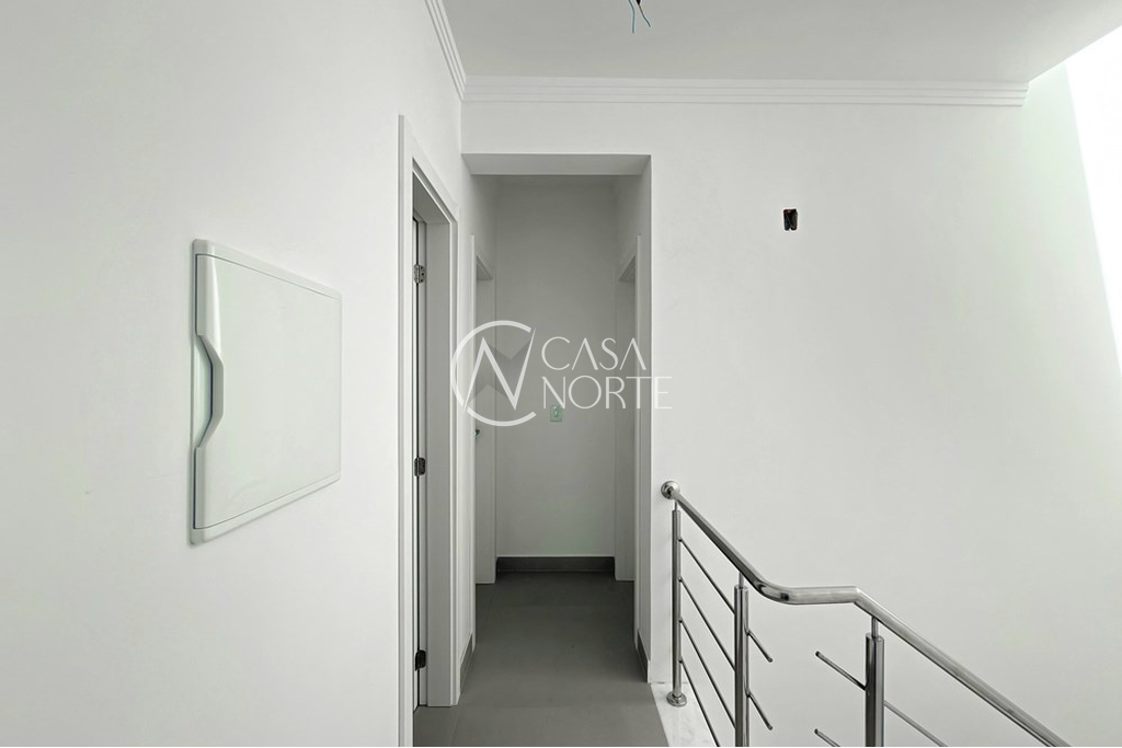 Casa à venda com 3 quartos, 143m², 1 suíte, 2 vagas, Estrada Jorge Pereira Nunes no bairro Hípica em Porto Alegre