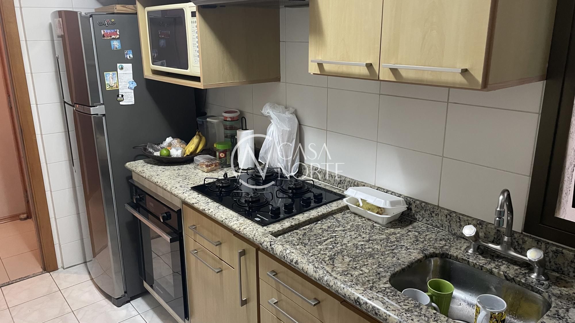 Apartamento à venda com 3 quartos, 80m², 1 suíte, 1 vaga, Avenida Grécia no bairro Passo da Areia em Porto Alegre