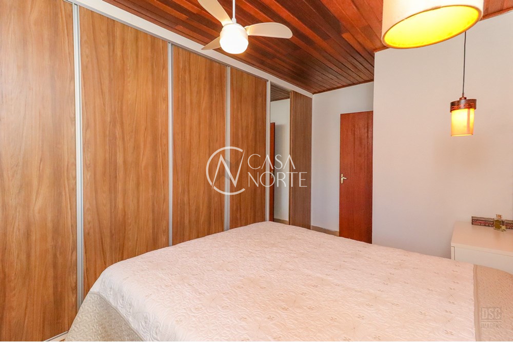 Casa à venda com 2 quartos, 165m², 1 suíte, 2 vagas, Rua Pedro Augusto Felden no bairro Hípica em Porto Alegre