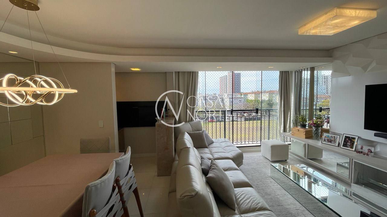 Apartamento à venda com 3 quartos, 94m², 1 suíte, 2 vagas, Avenida Túlio de Rose no bairro Jardim Europa em Porto Alegre