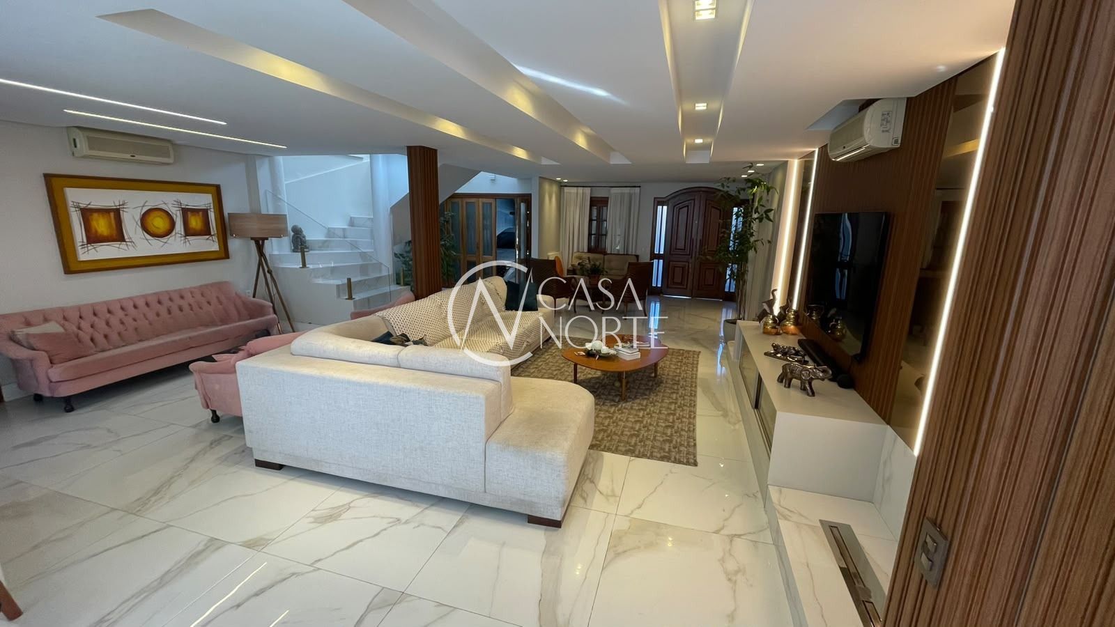 Casa à venda com 3 quartos, 300m², 1 suíte, 4 vagas, Avenida Professor Paula Soares no bairro Jardim Itu em Porto Alegre