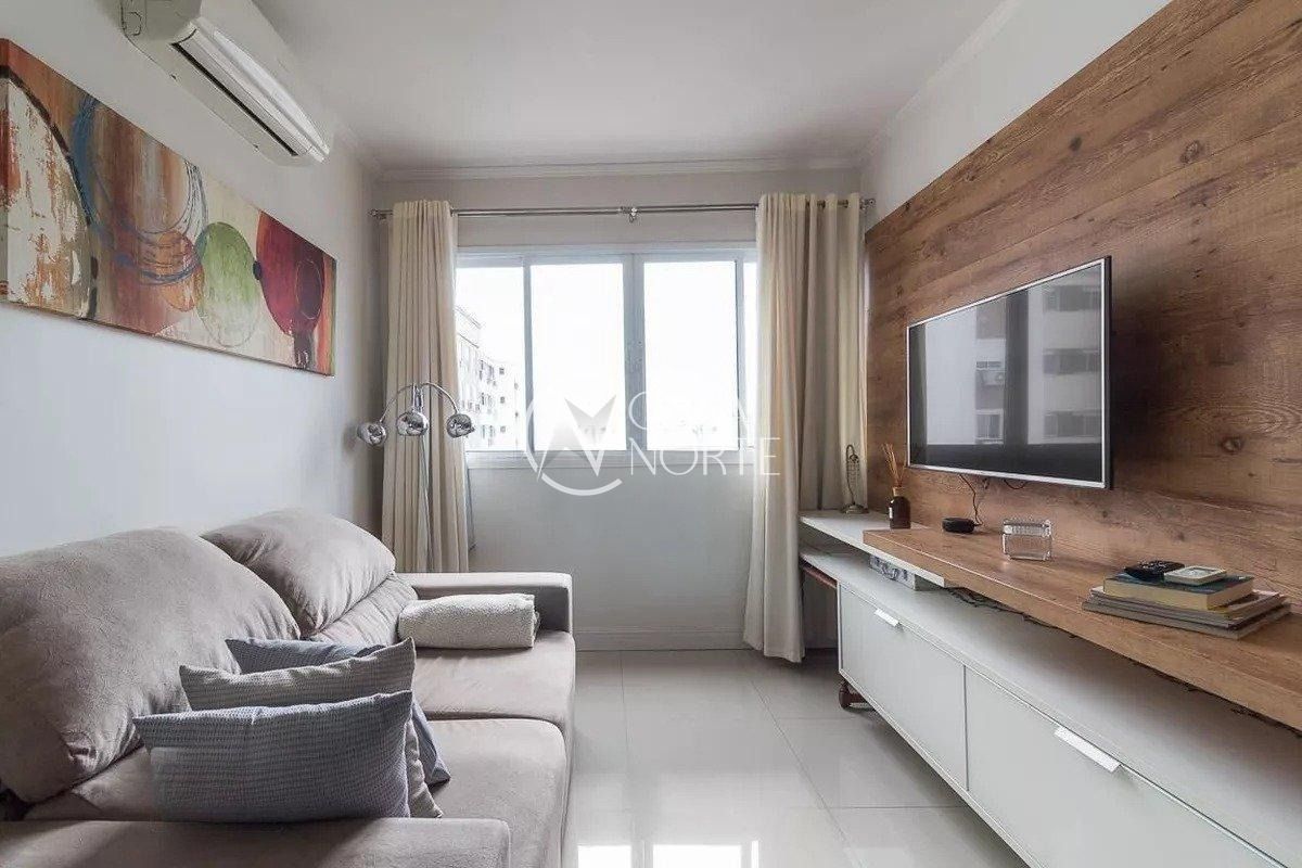 Apartamento à venda com 2 quartos, 58m², 1 suíte, 1 vaga, Rua Antônio Joaquim Mesquita no bairro Passo da Areia em Porto Alegre