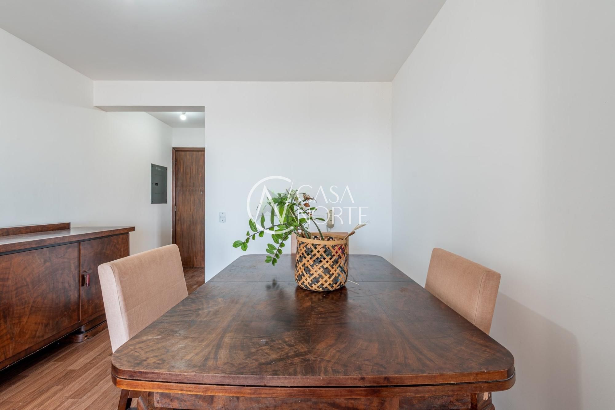 Apartamento à venda com 2 quartos, 89m², 1 vaga, Avenida Independência no bairro Centro Histórico em Porto Alegre