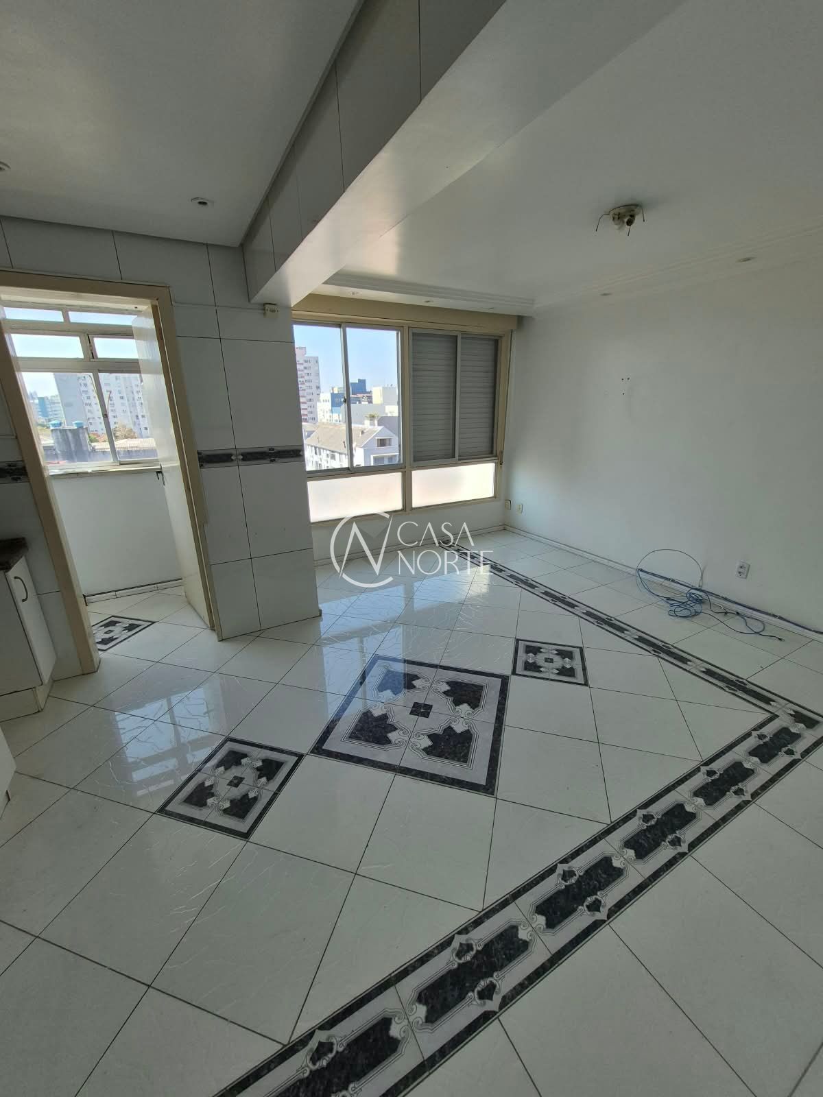 Apartamento à venda com 2 quartos, 73m², Avenida Venâncio Aires no bairro Cidade Baixa em Porto Alegre