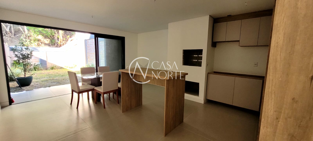Casa à venda com 3 quartos, 210m², 3 suítes, 4 vagas, Matias José Bins no bairro Chácara das Pedras em Porto Alegre