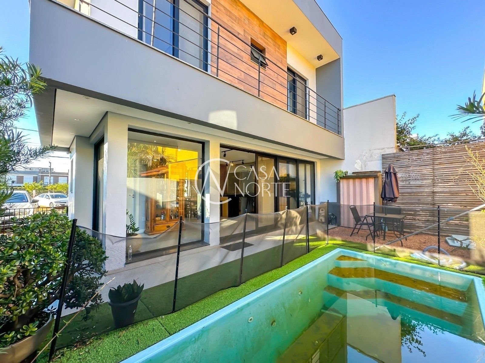 Casa de Condomínio à venda com 3 quartos, 162m², 1 suíte, 3 vagas, Rua Adalberto Severo de Moraes no bairro Jardim Itu em Porto Alegre