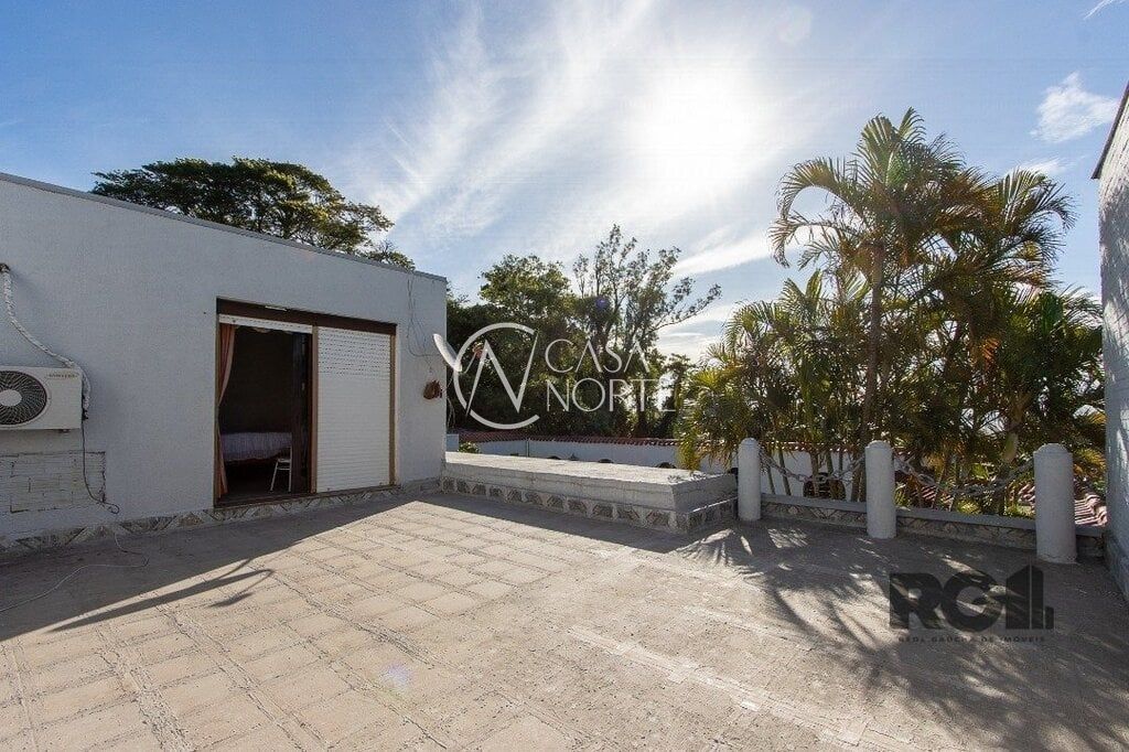 Casa à venda com 3 quartos, 580m², 1 suíte, 3 vagas, Silveiro no bairro Santa Tereza em Porto Alegre