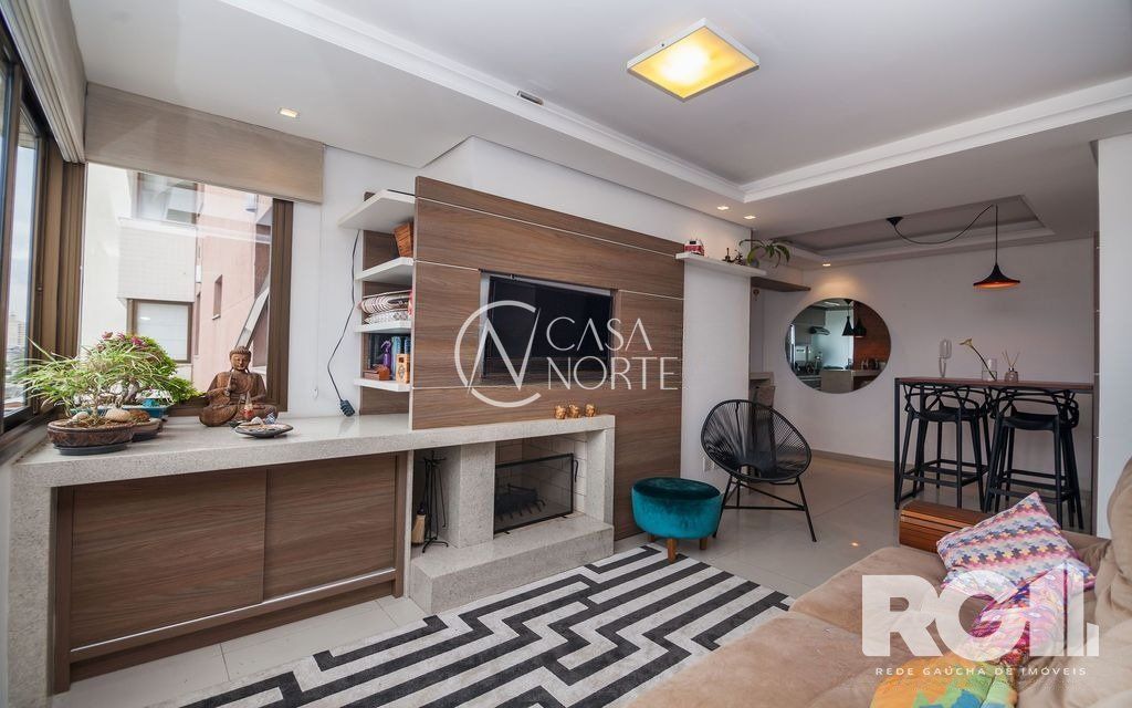 Apartamento à venda com 3 quartos, 75m², 1 suíte, 2 vagas, Rua Engenheiro Arnaldo Gladoch no bairro São Sebastião em Porto Alegre