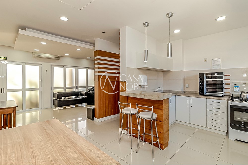 Apartamento à venda com 2 quartos, 65m², 1 suíte, 1 vaga, Dom Cláudio José Gonçalves Ponce de Leão no bairro Vila Ipiranga em Porto Alegre