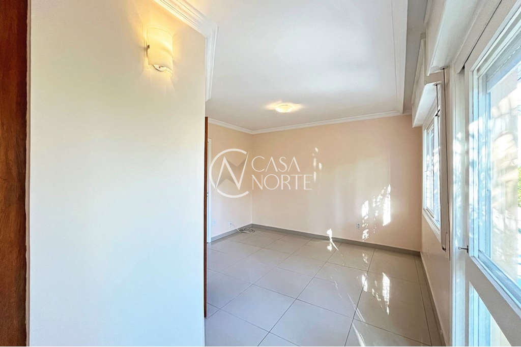 Casa de Condomínio à venda com 2 quartos, 210m², 2 suítes, 1 vaga, Rua Doutor Barcelos no bairro Tristeza em Porto Alegre
